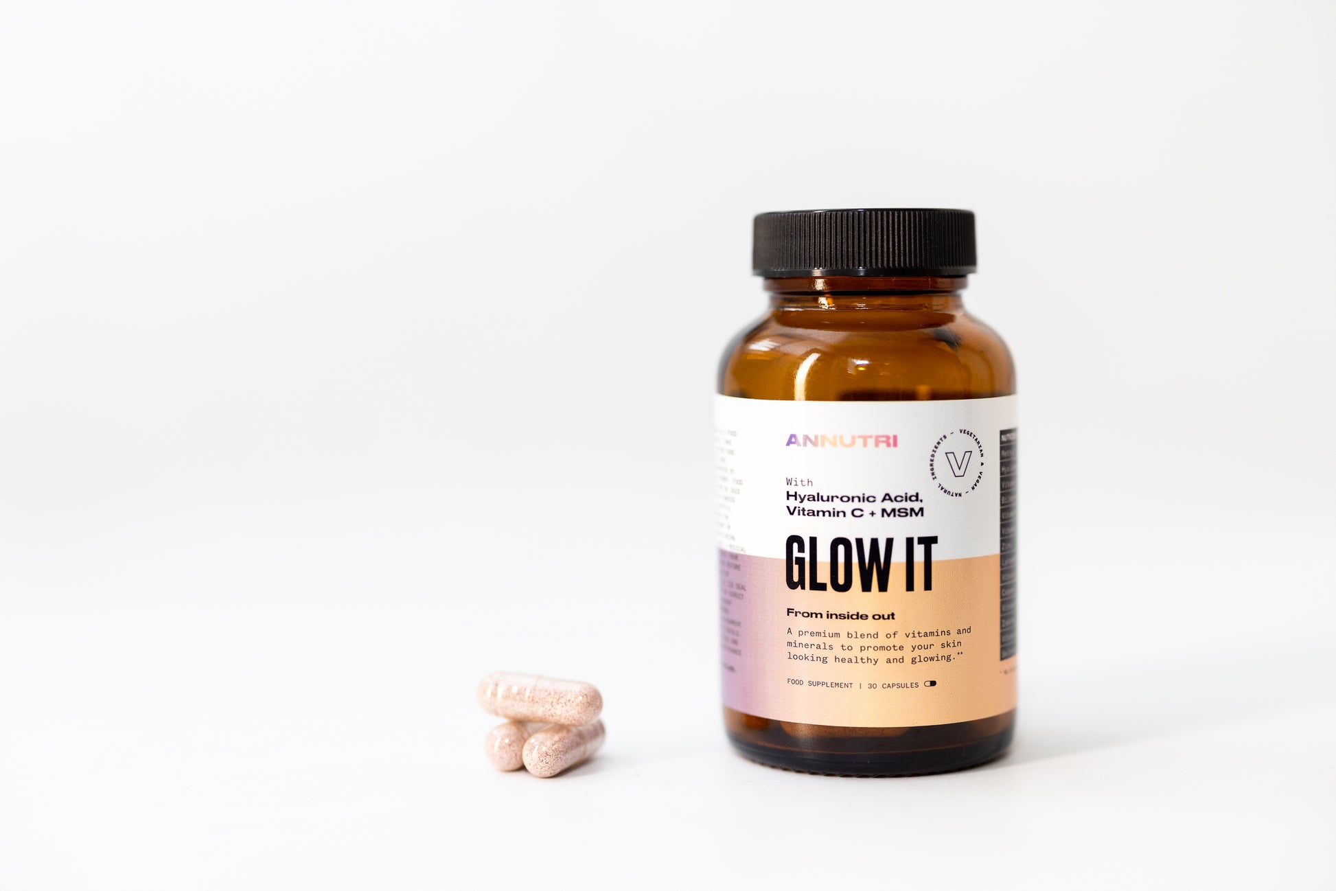 Annutri Glow It - Beauty from the inside out - with capsues showing